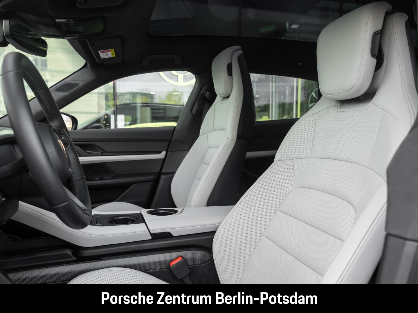 Porsche Taycan GTS Sport Turismo Burmester Panoramadach