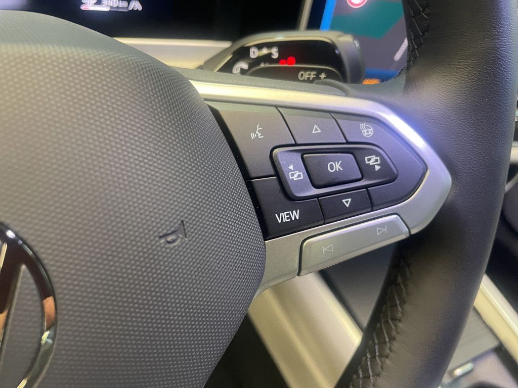 Volkswagen Passat Variant 1.5 eHybrid Elegance DSG Matrix