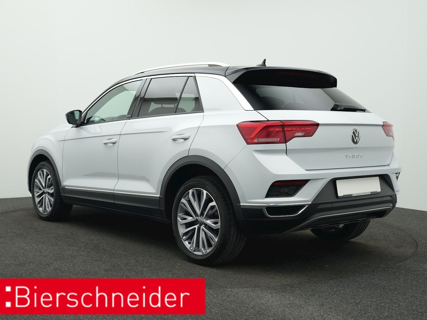 Volkswagen T-Roc 1.5 TSI Active - Samsaru's Car Outlet