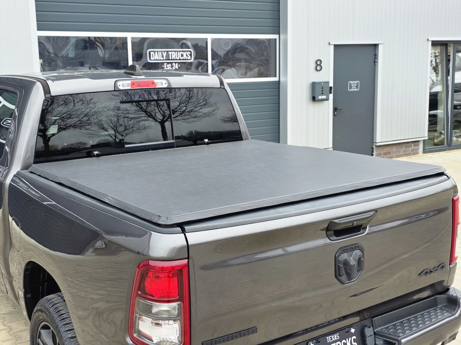 Dodge RAM 1500 5.7 4x4 Bighorn Night Kamera 12´´ PDC