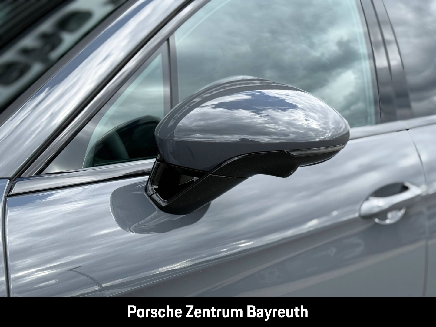 Porsche Panamera 4 S E-Hybrid *verfügbar ab 03.12.2025*