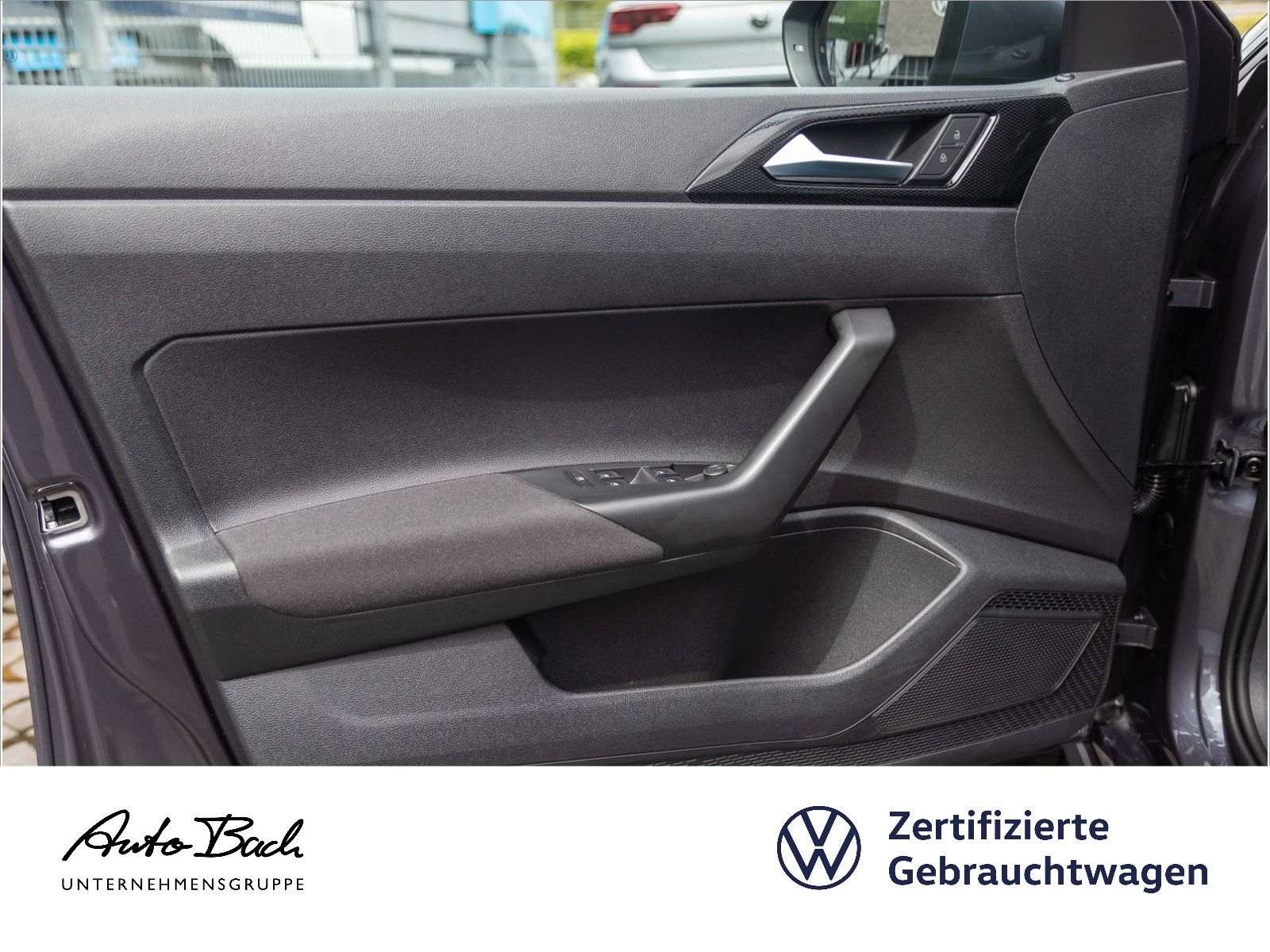 Volkswagen Taigo 1.0 TSI Life - Samsaru's Car Outlet