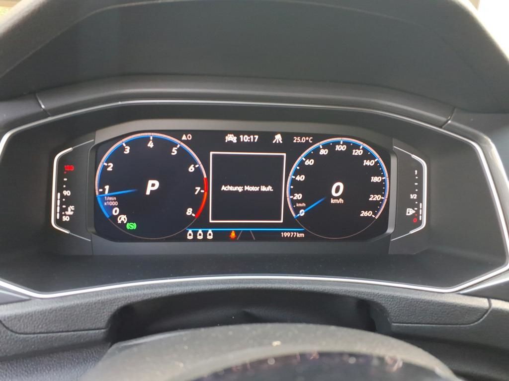 Volkswagen T-Roc 2.0TSI DSG R-Line - Samsaru's Car Outlet