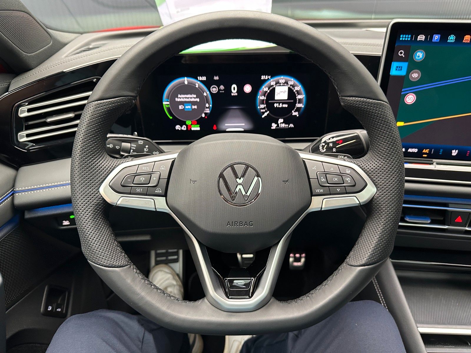 Volkswagen Tiguan eHybrid R-Line *20Zoll*PANORAMA*LEDER*AHK