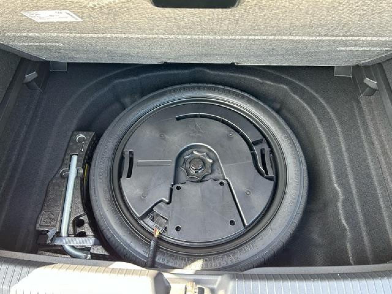 Volkswagen Golf VIII Move 1.5 l TSI - Samsaru's Car Outlet