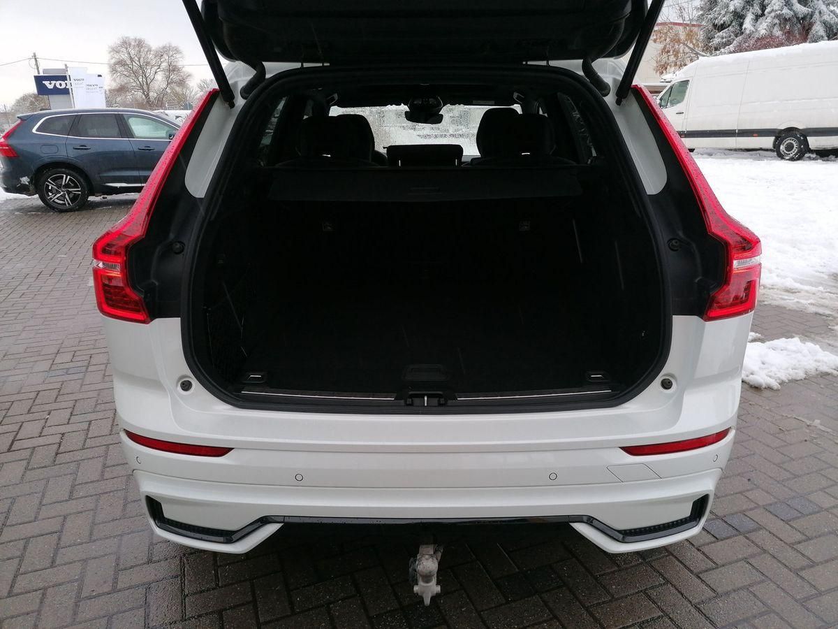 Volvo XC60 B4 AWD Plus Dark ACC BLIS H/K PANO STDHZ