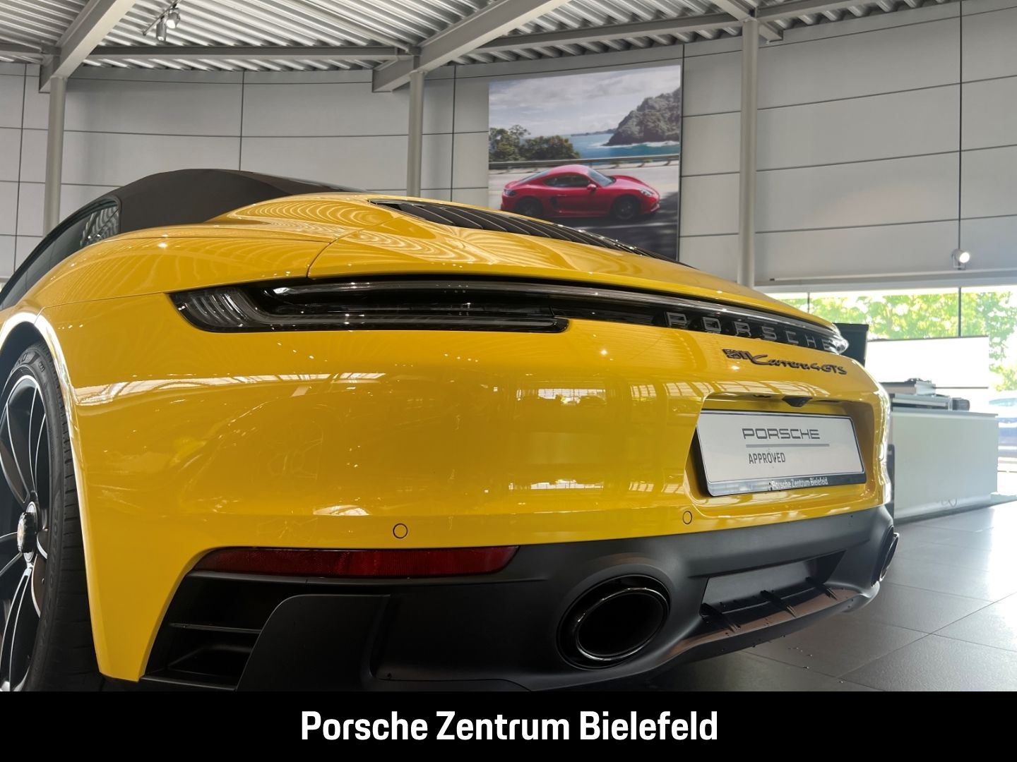 Porsche 992 911 Carrera 4 GTS Cabrio HA-Lenkung LED BOSE