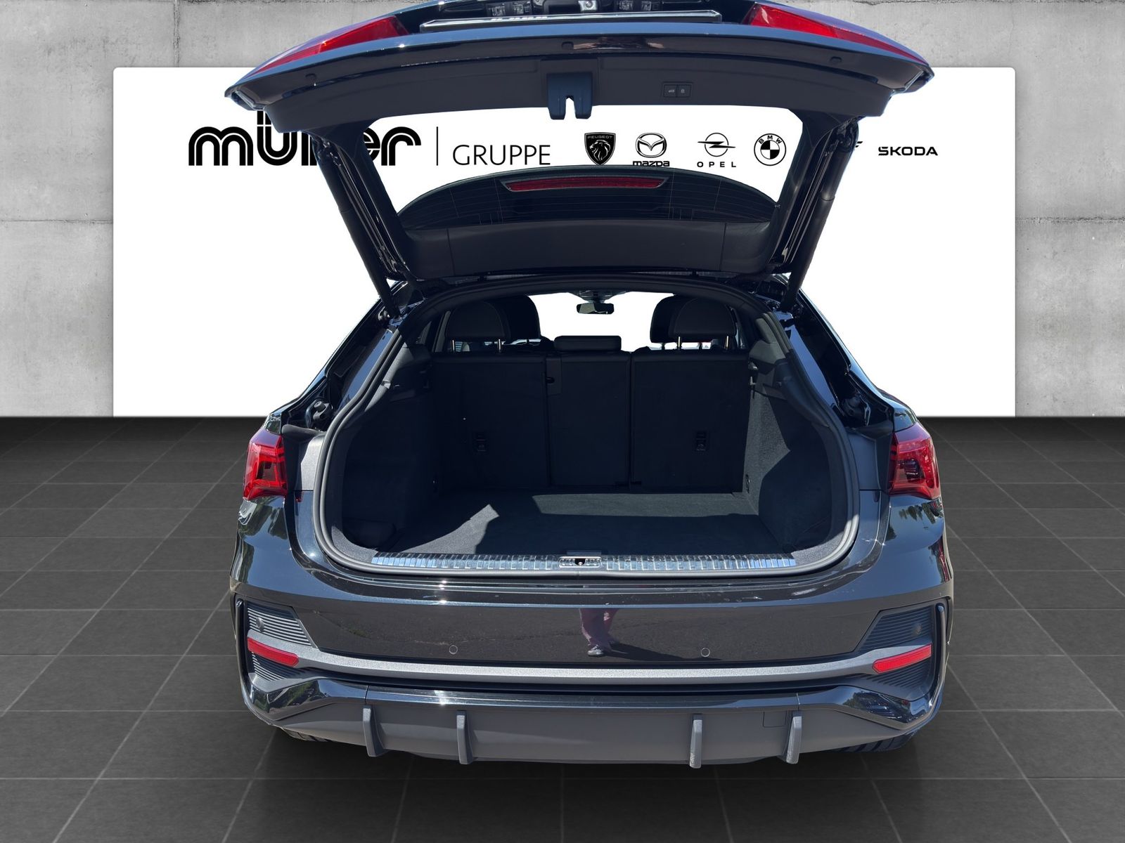 Audi Q3 SPORTBACK 45 TFSI quattro S line - Samsaru's Car Outlet
