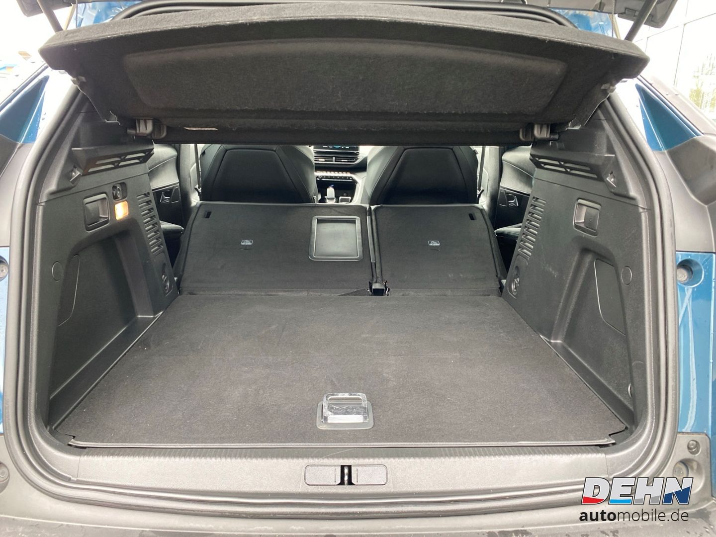 Peugeot 3008 Hybrid 225 PHEV Allure Navi SHZ Kamera PDC