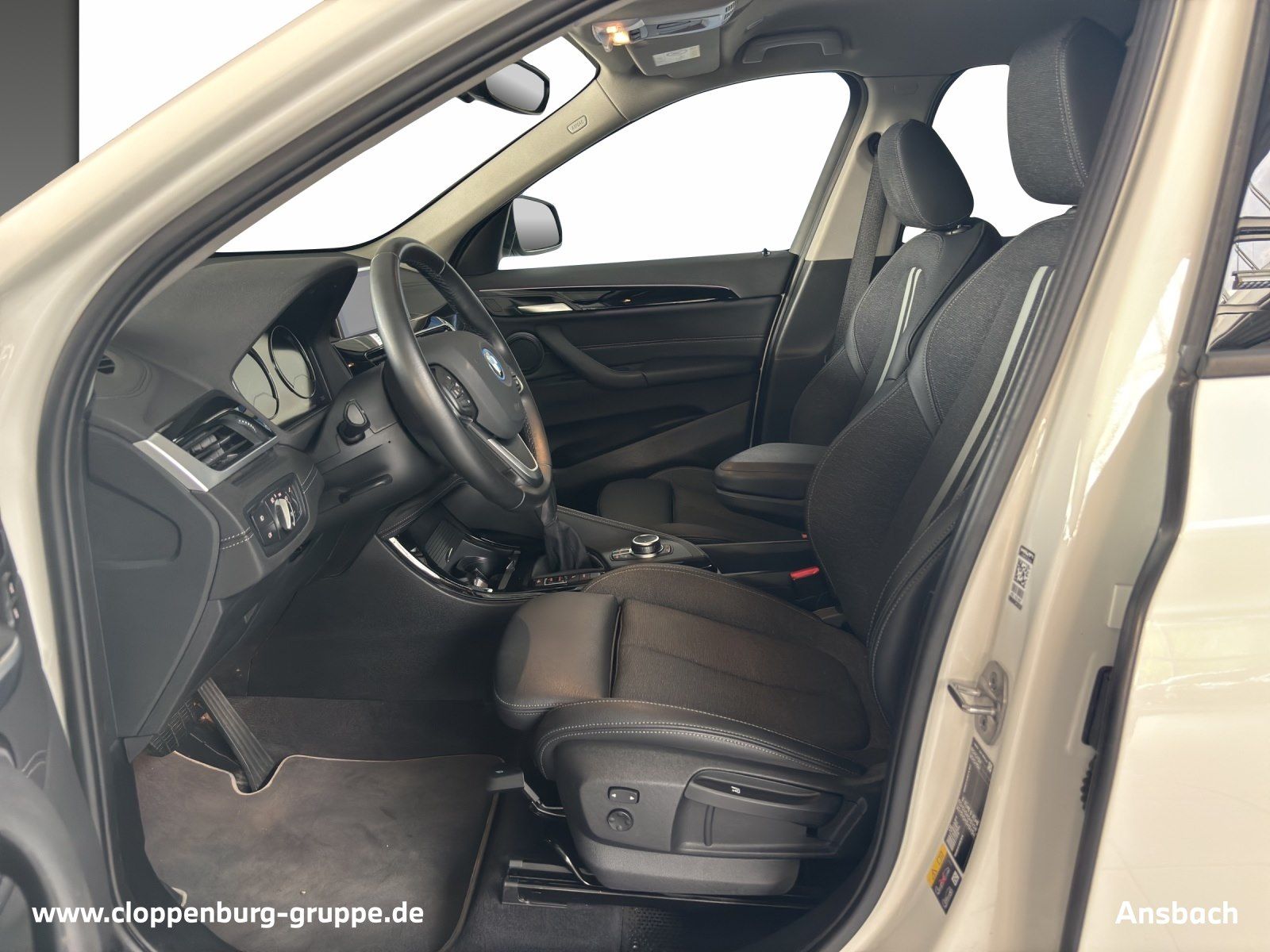 BMW X1 xDrive25e Sport Line - Samsaru's Car Outlet