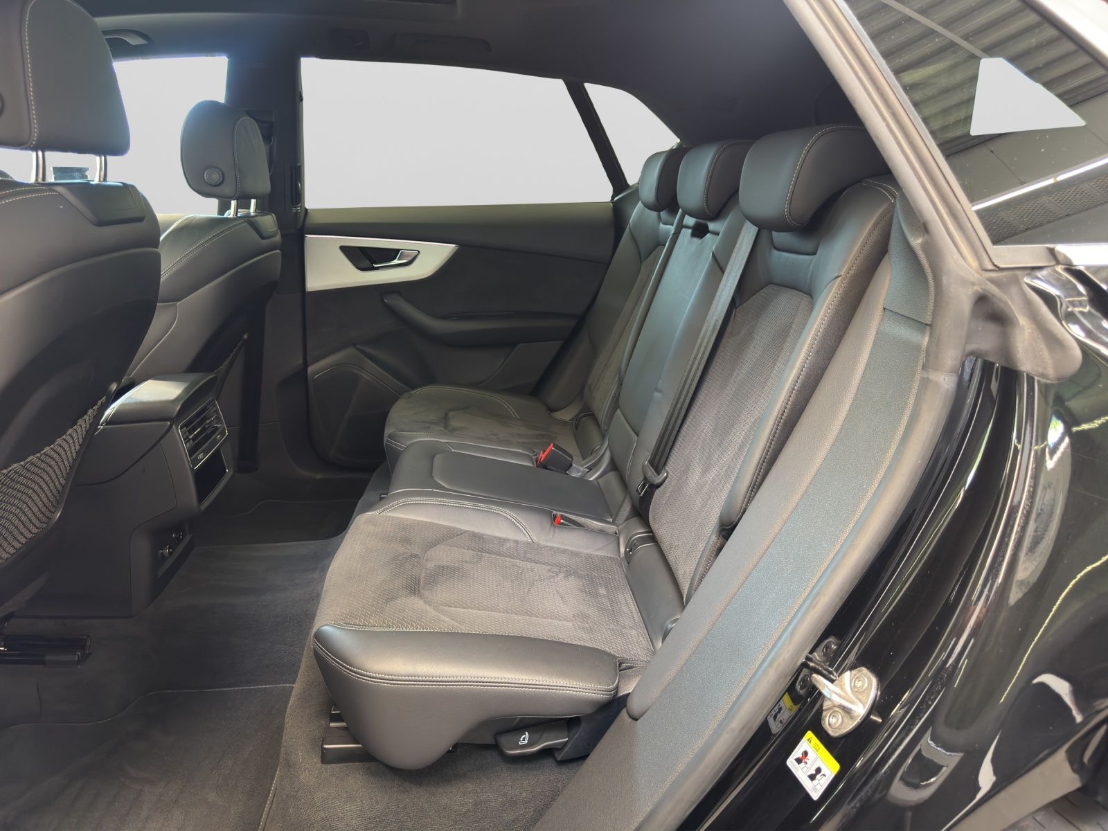 Audi Q8 50 TDI quattro S line AHK Pano 360°Kamera