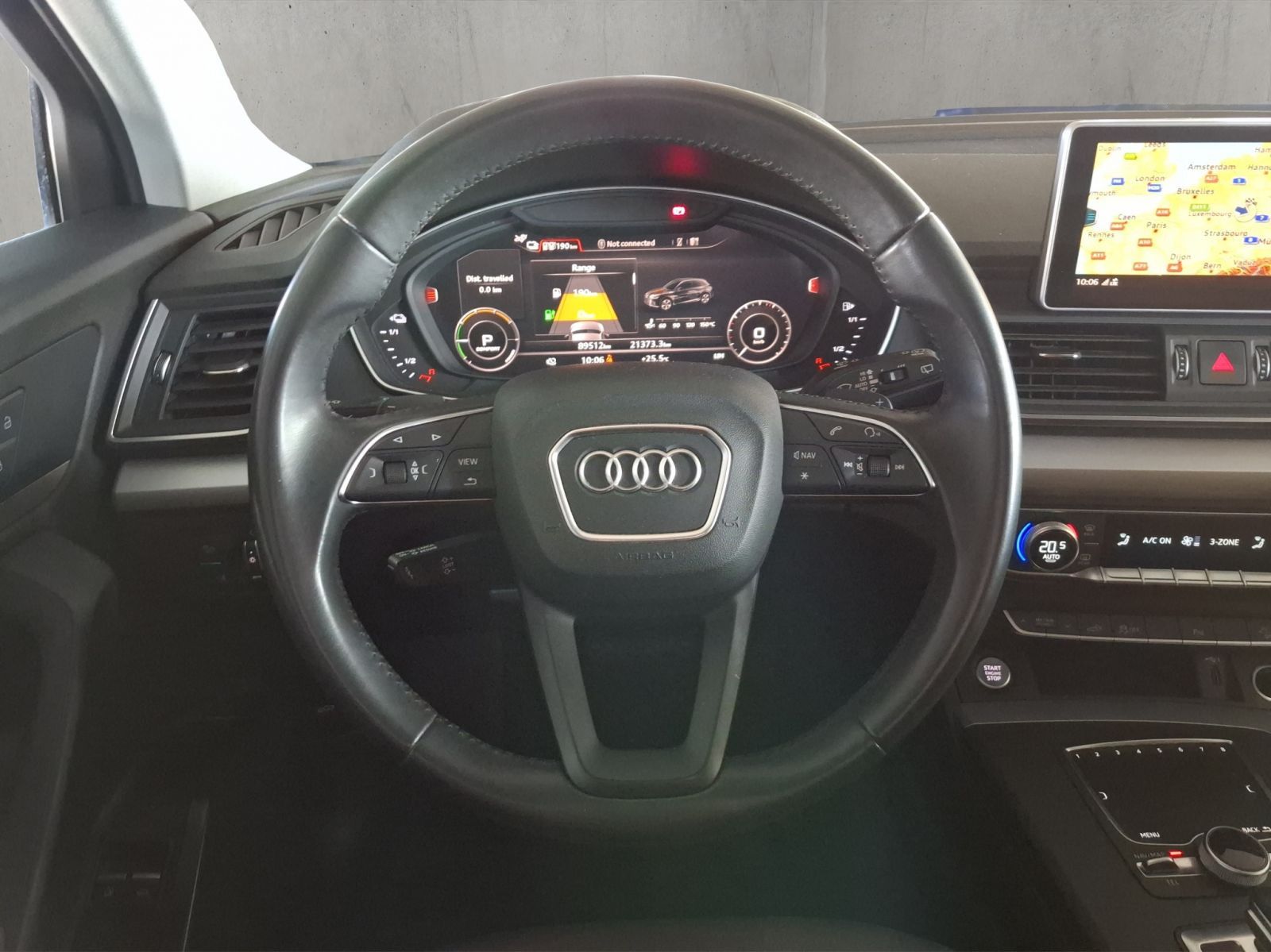 Audi Q5 TFSI e 50 e quattro S tronic - Samsaru's Car Outlet