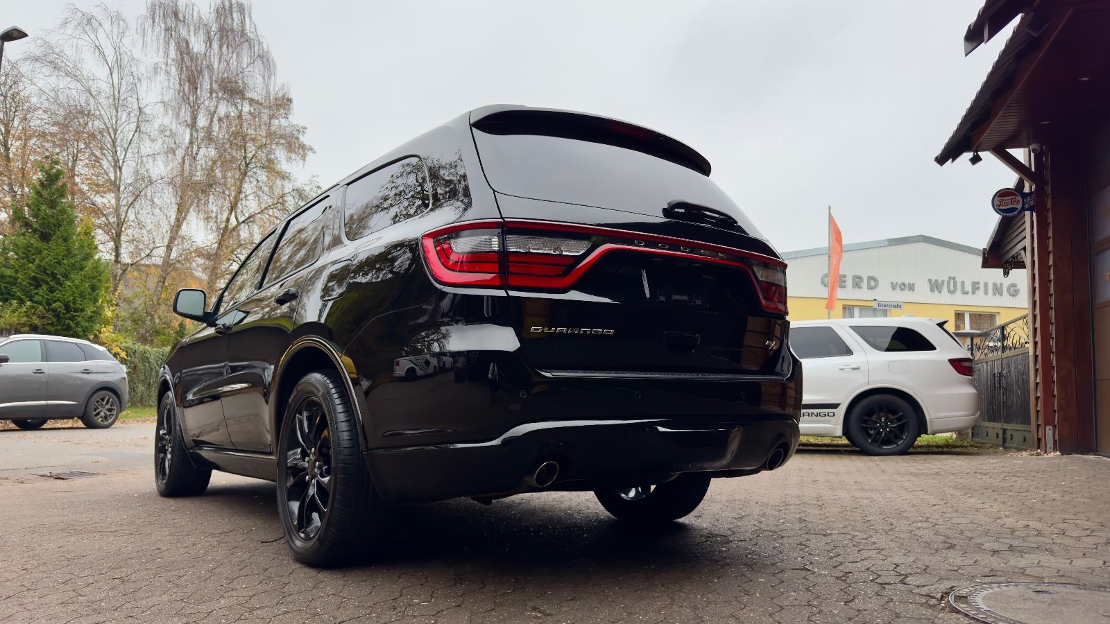 Dodge 5.7*R/T*LPG*AHK*NAVI*LED*6 SITZER*GARANTIE*VOLL