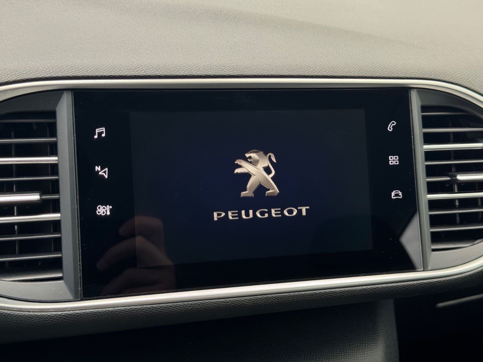 Peugeot 308 Active Pack - Samsaru's Car Outlet