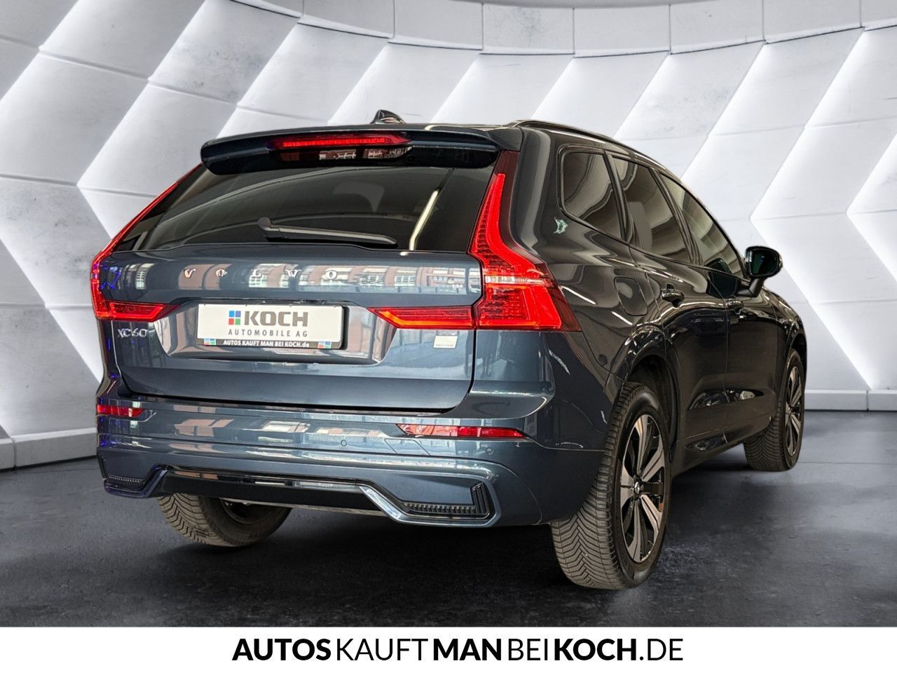 Volvo XC60 T6 Recharge AWD Plus ACC BLIS AHK STHz PANO