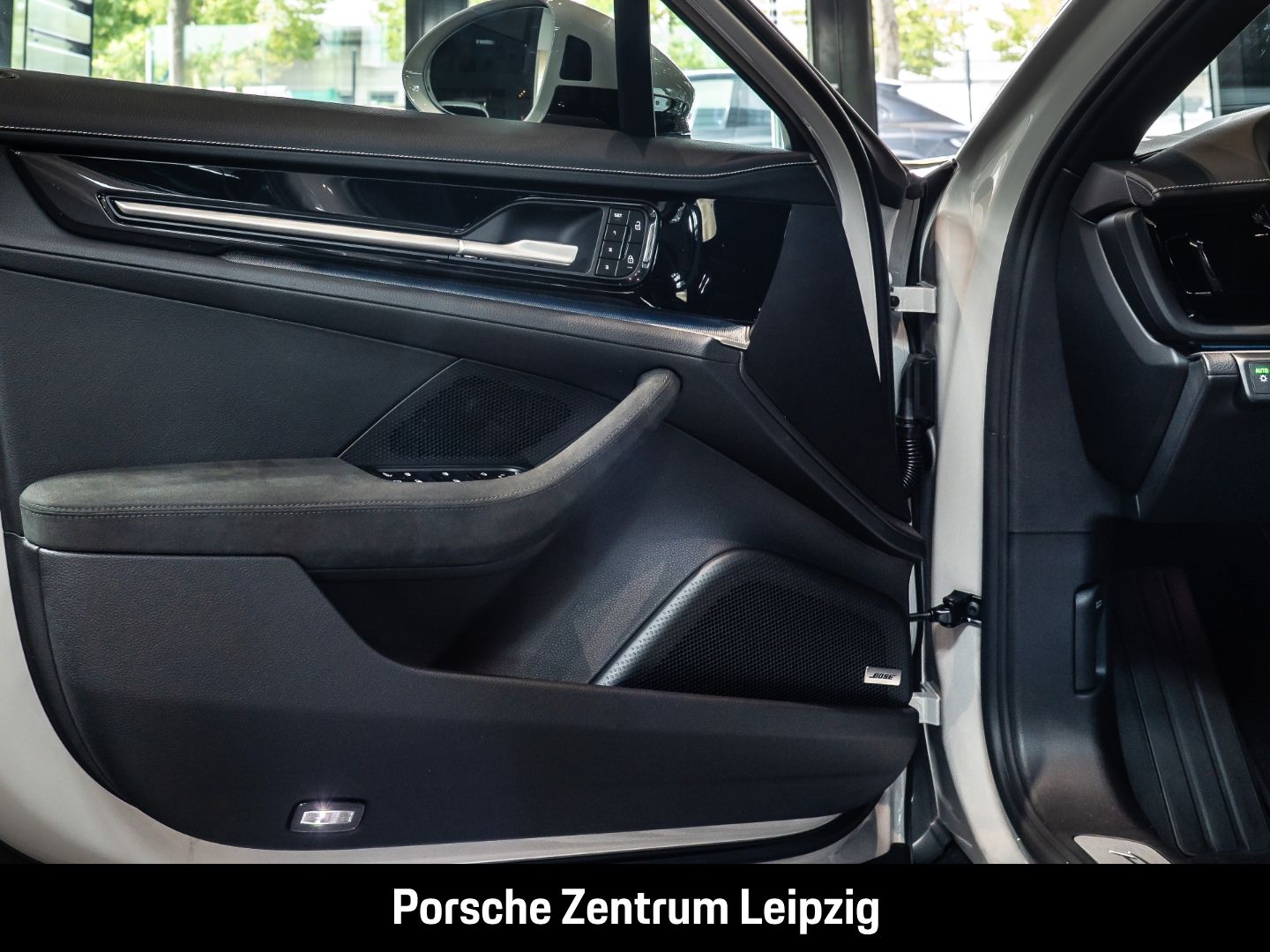 Porsche Panamera 4S E-Hybrid Sportabgas HA-Lenkung HUD