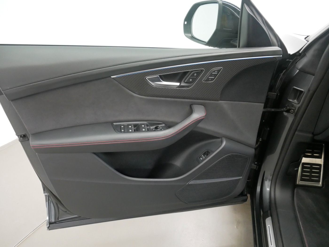 Audi RSQ8 tiptr. KERAMIK MATRIX AHK HEAD-UP Stdhzg.