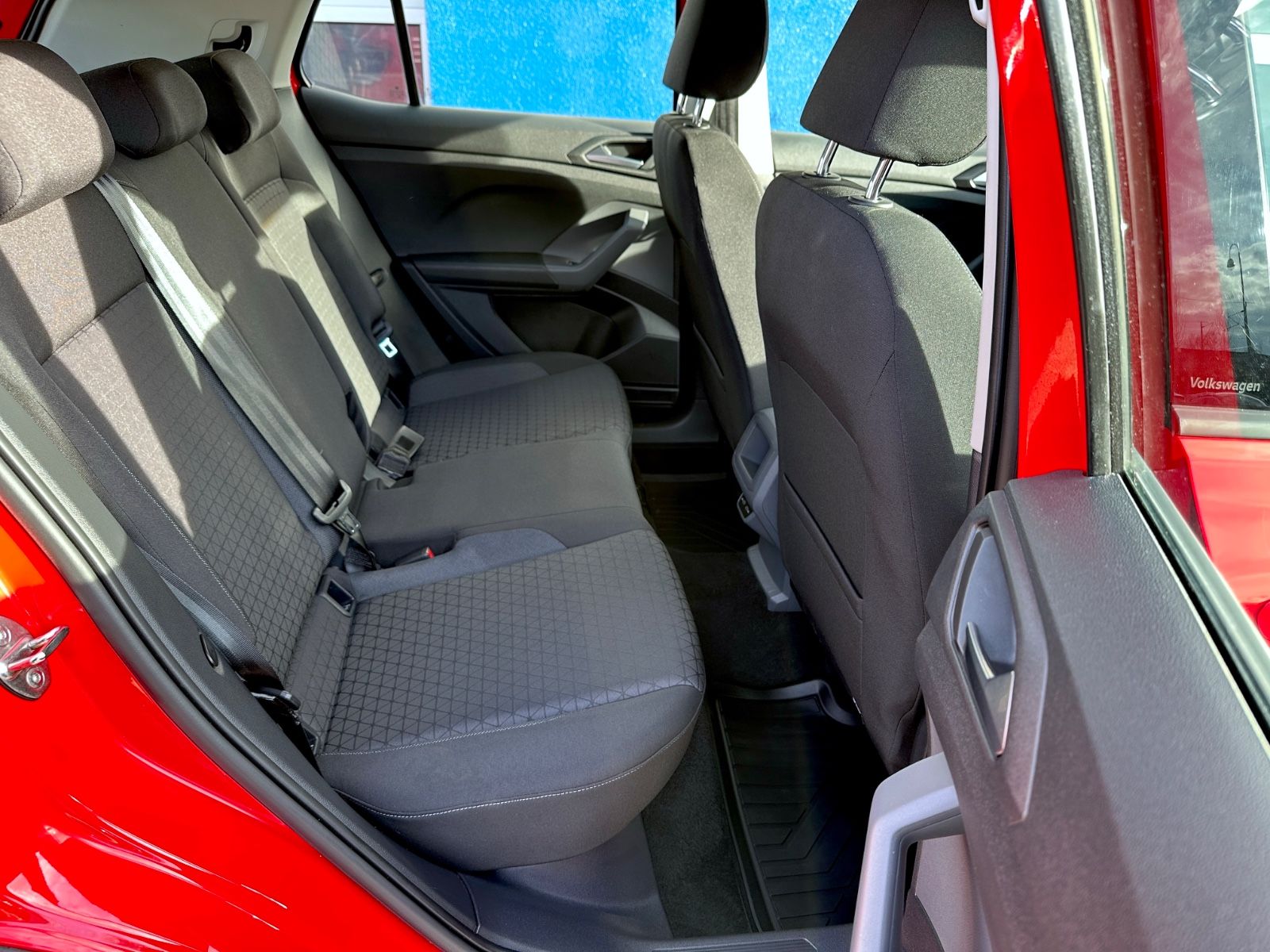 Volkswagen T-Cross 1.0 TSI Life - Samsaru's Car Outlet