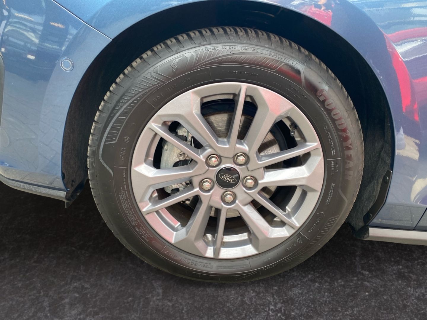 Ford Focus Turnier 1.5 EcoBlue TITANIUM *Matrix*AHK*