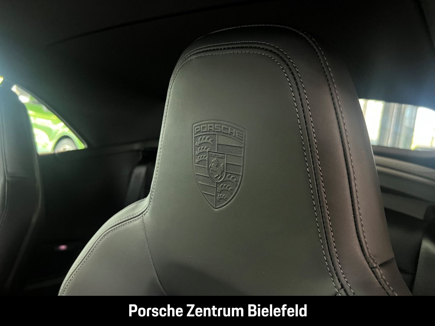 Porsche 992 911 Carrera 4 GTS Cabrio HA-Lenkung LED BOSE