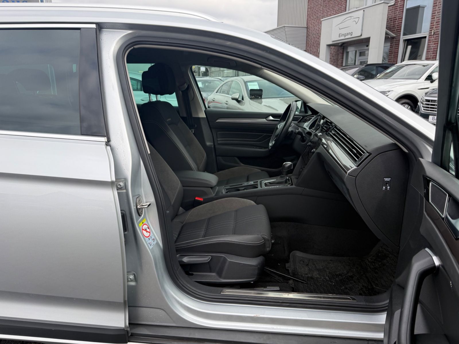 Volkswagen Passat Alltrack 2.0 TDI 4M AHK+XDS+DCC+SH+3Z+KAM