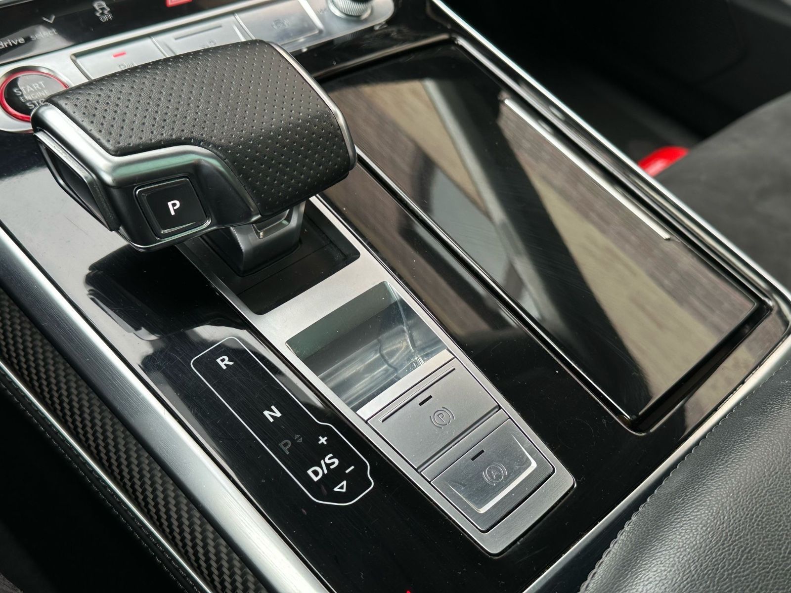 Audi RSQ8 4.0 TFSI PANORAMA/CARBON/BANG&OLUFSEN/