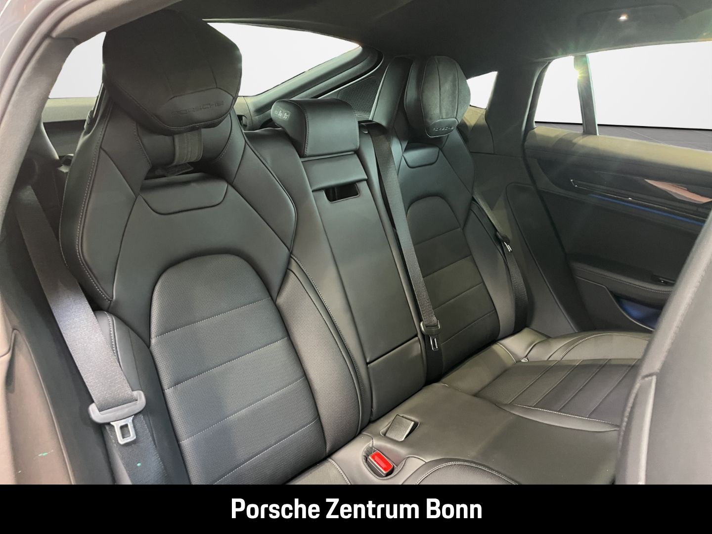 Porsche Panamera GTS BOSE Sport Chrono Sportabgasanlage