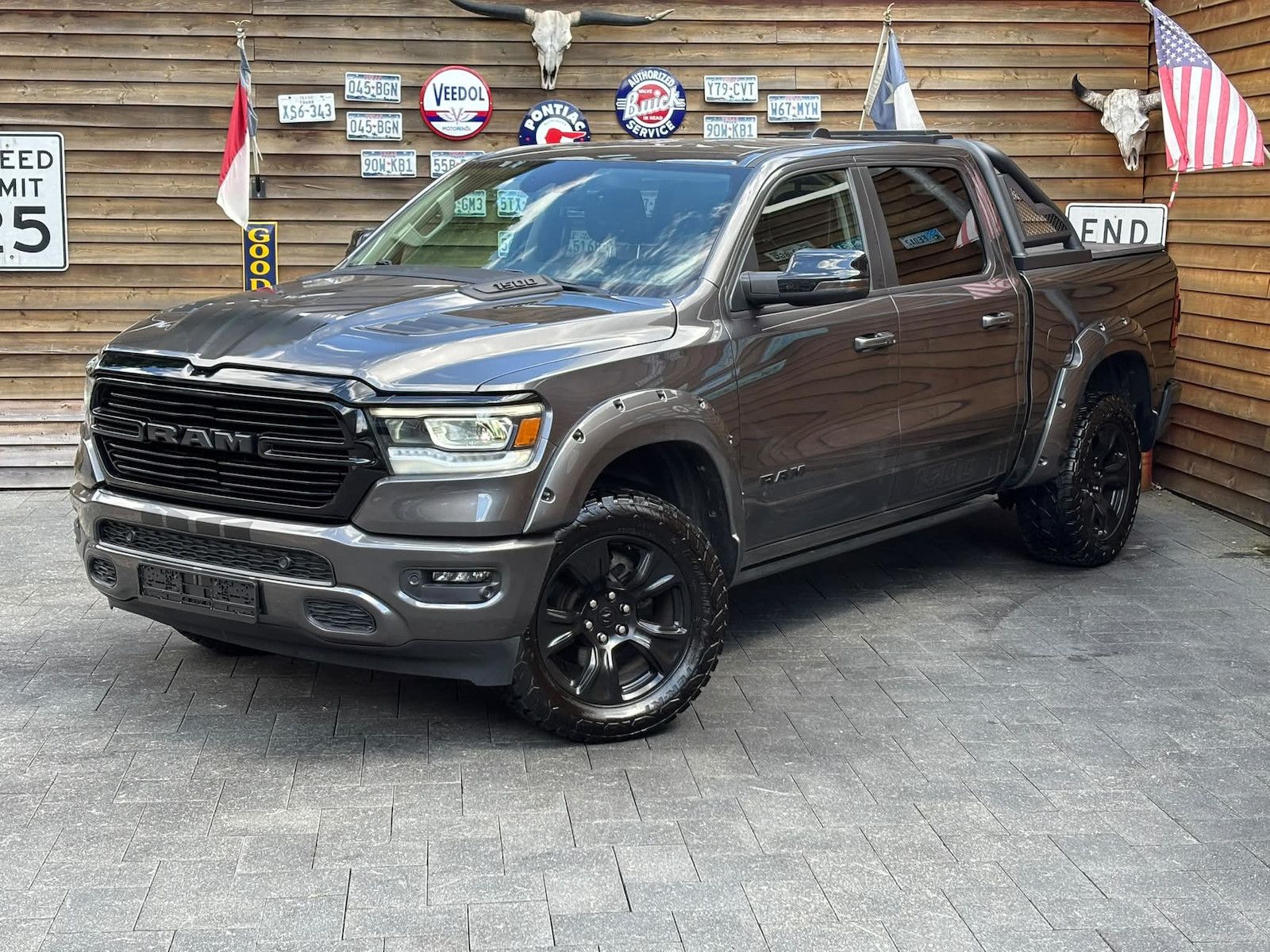 Dodge RAM 1500 Laramie 5.7L AHK Memory 4x4 Alpine LPG