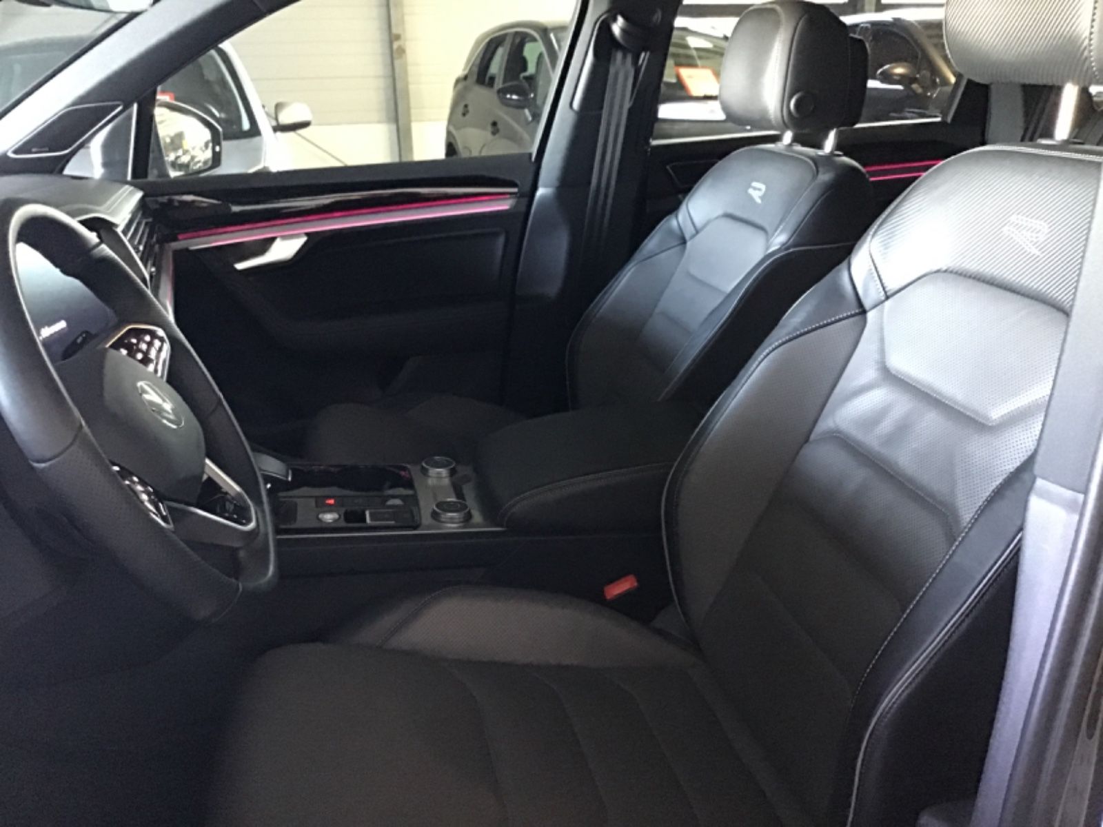Volkswagen Touareg R-Line 4Motion
