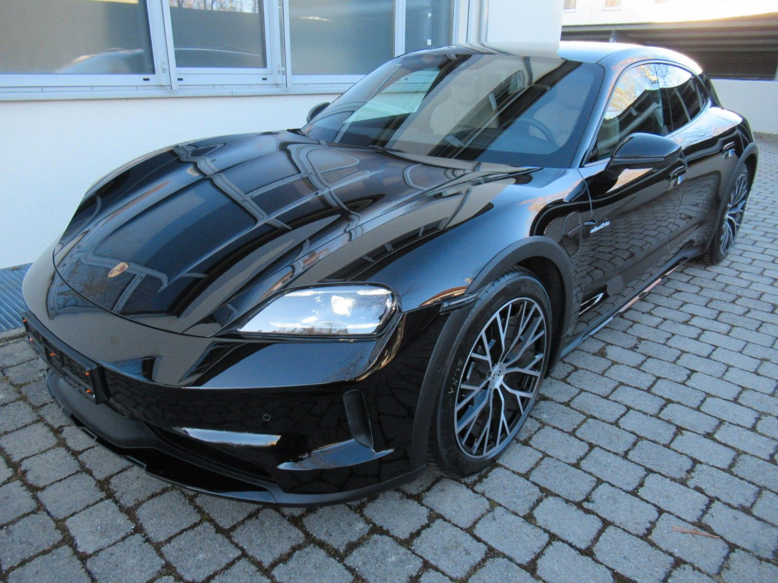 Porsche NEW 4C TURISMO FOND RSE HEAD-UP ACC®18W+BELÜ/360