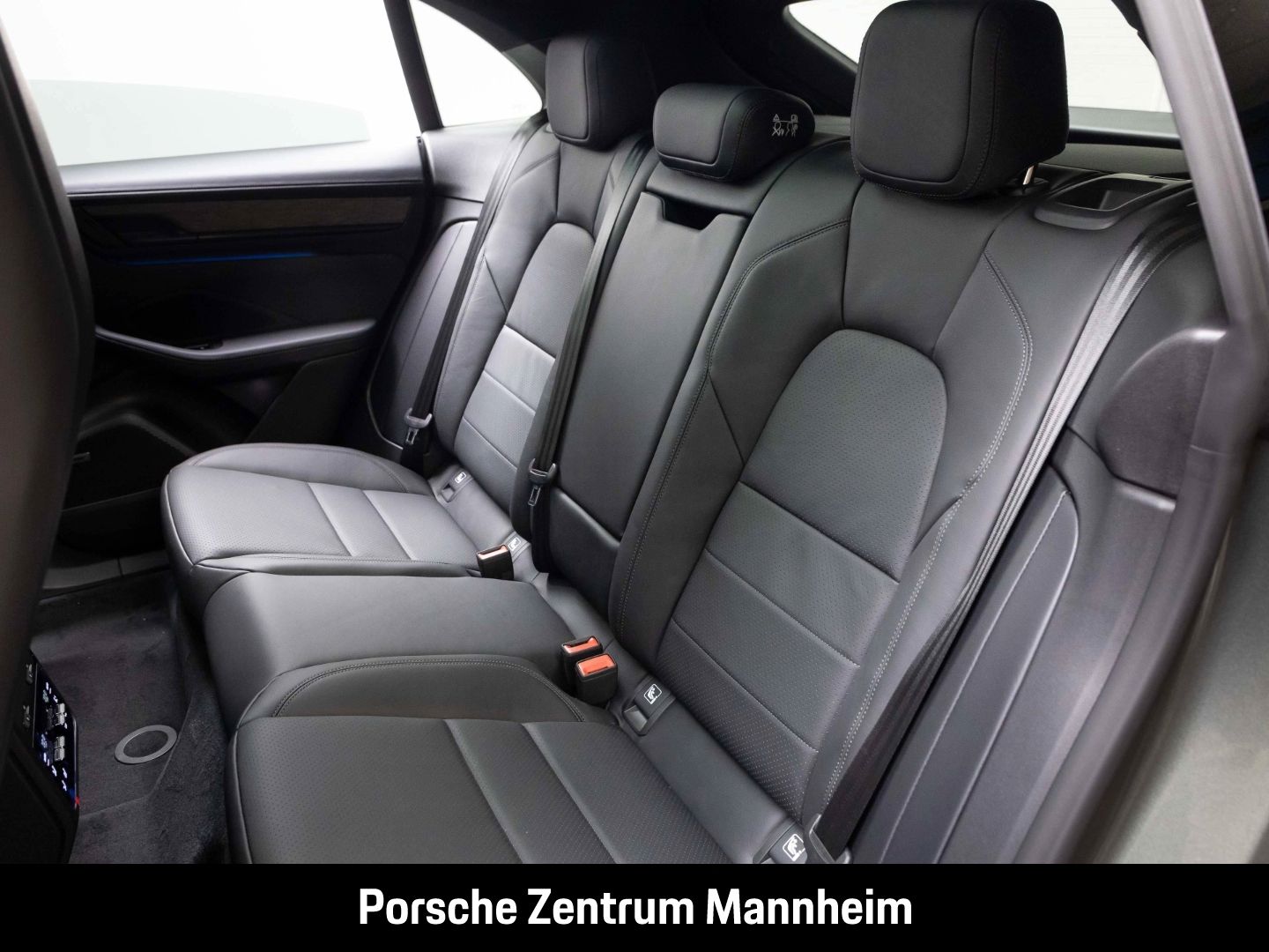Porsche Macan 4S Matrix AHK Luft Sport-Chrono InnoDrive