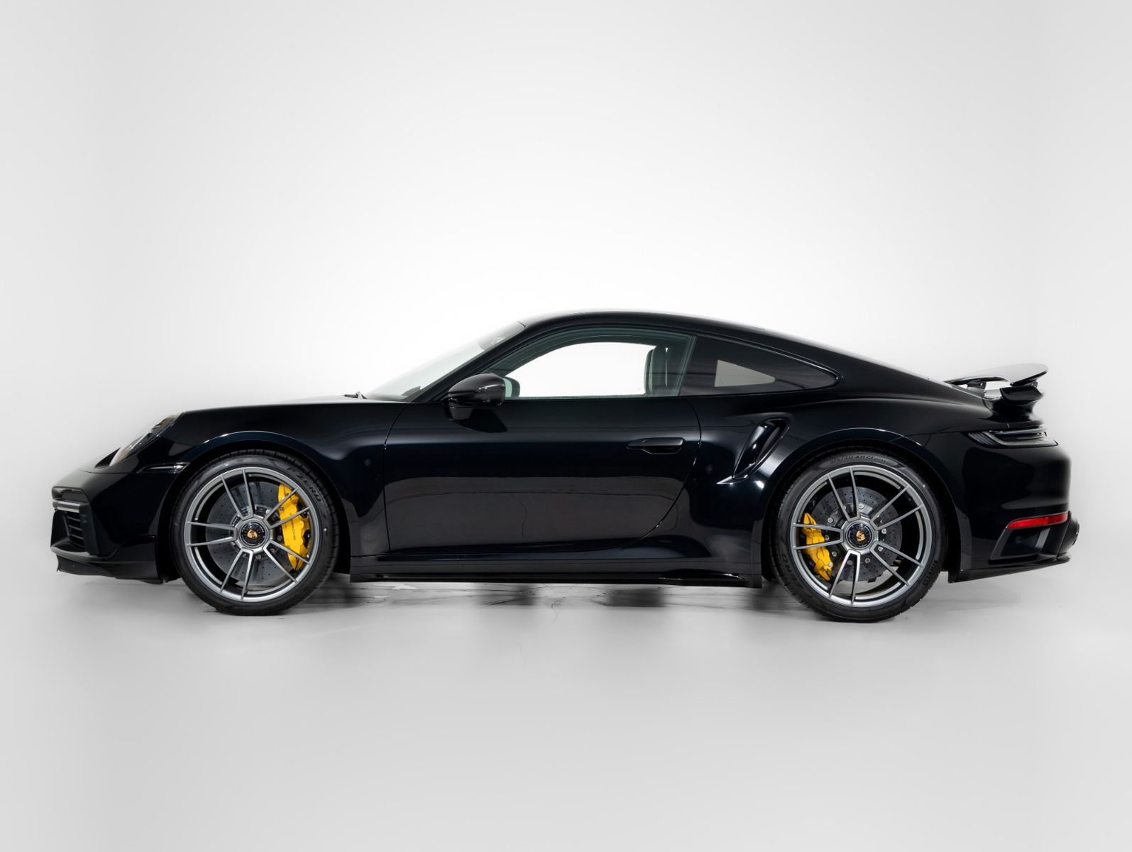 Porsche 911 Turbo S | Sport-Paket | Schalensitze |Carbon