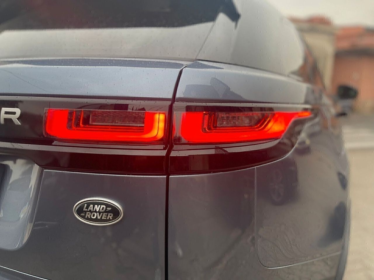 Range Rover Velar 2.0D - Samsaru's Car Outlet
