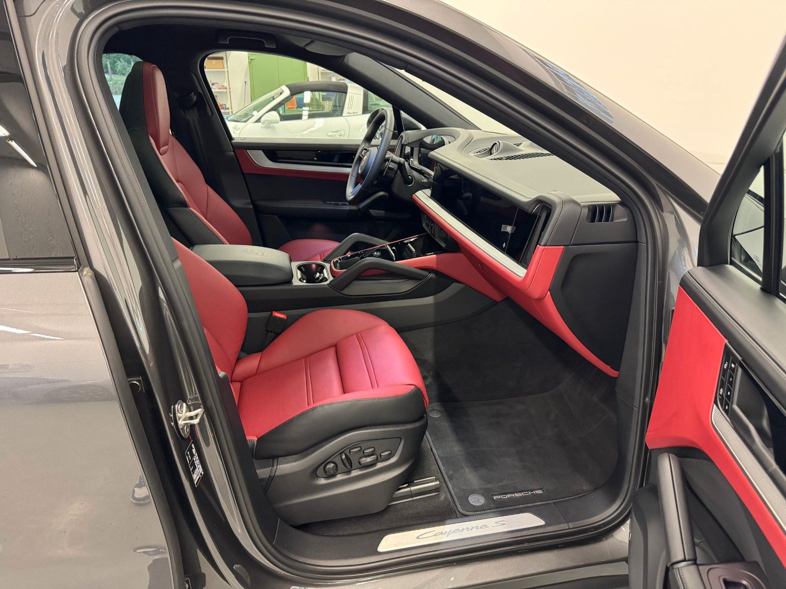 Porsche Cayenne Coupe S ACC,HUD,PANO,BOSE,LUFT,AHK,Usw