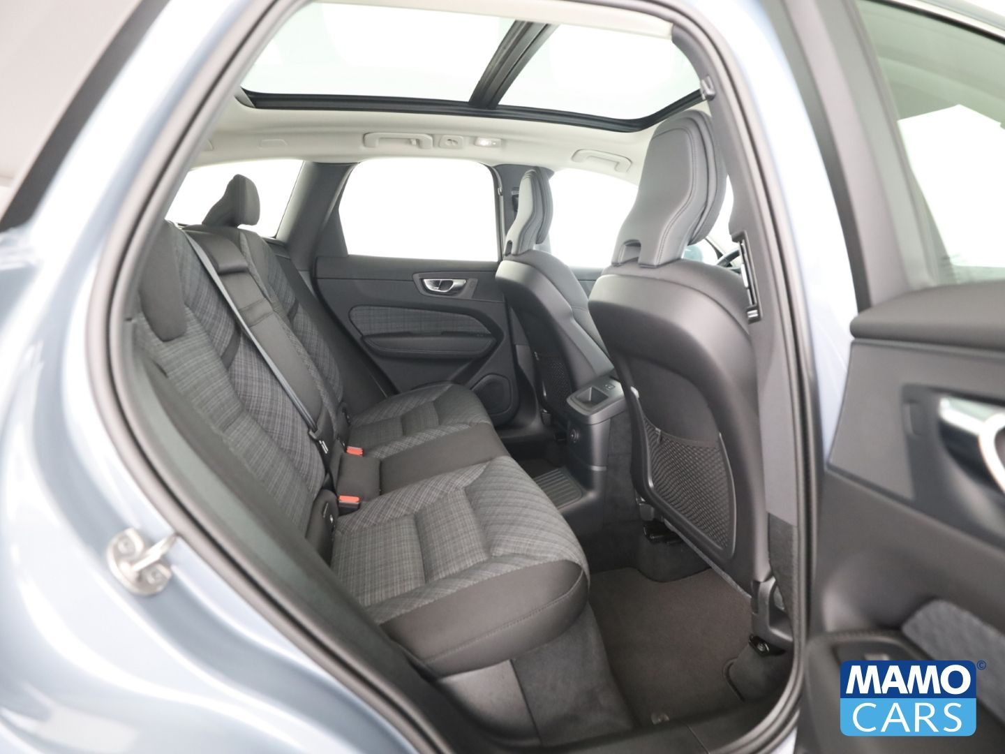 Volvo XC60 T6 Recharge AWD Core AHK*CAM*4xSHZ*PANO*LHZ