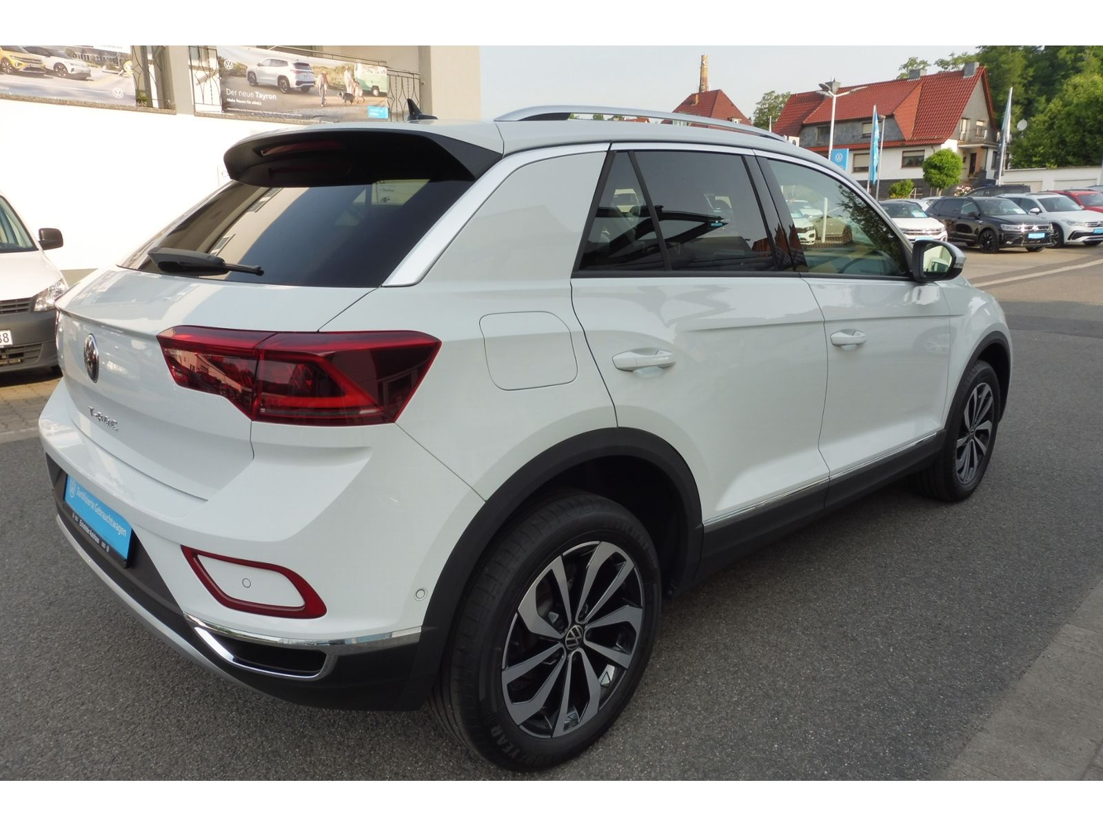 Volkswagen T-ROC Style 1.5 TSI - Samsaru's Car Outlet