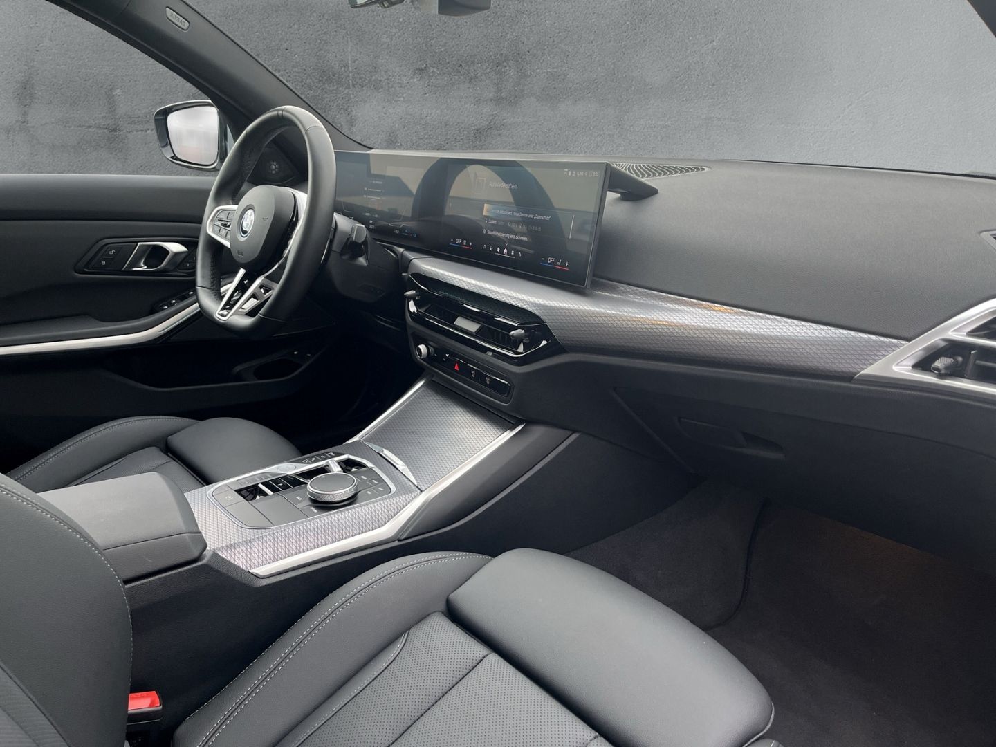 BMW 330 e xDRIVE TOURING M SPORT 18''LC PROF PANO AH