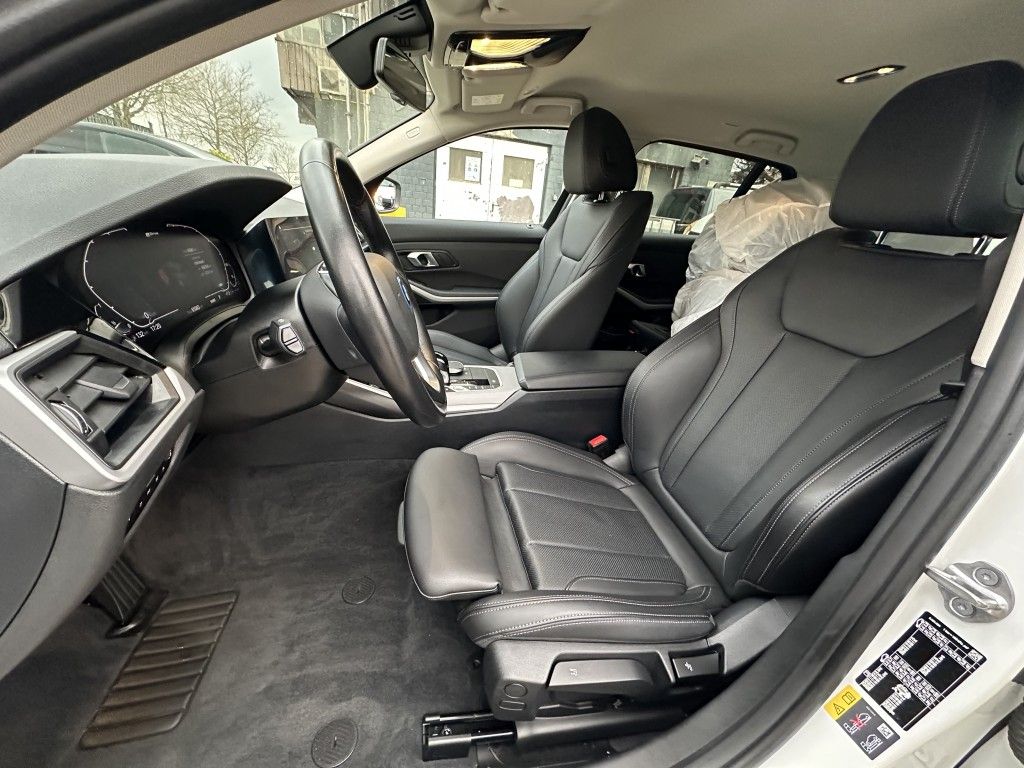BMW 330 e Touring Aut. Advantage - Samsaru's Car Outlet