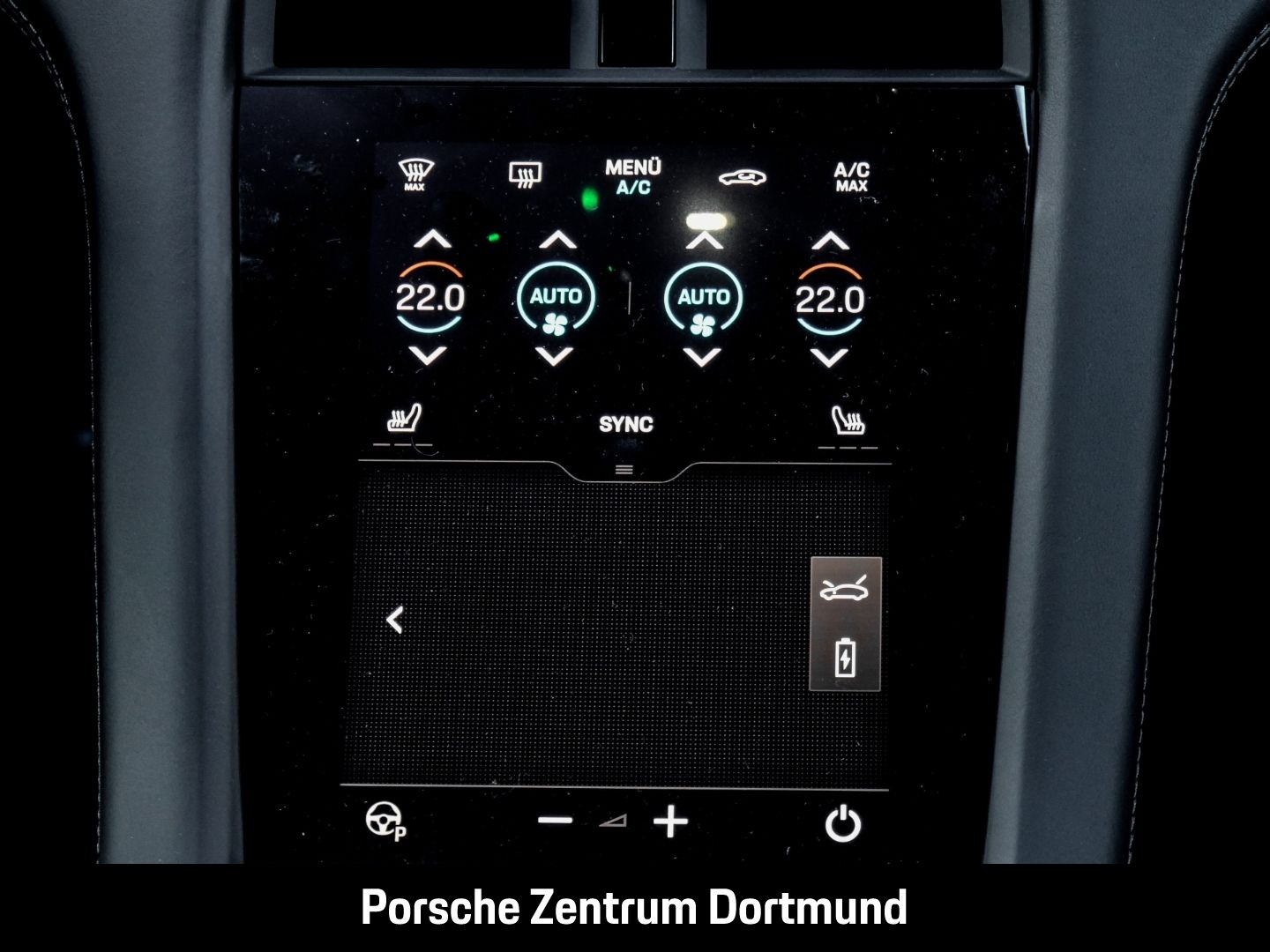 Porsche Taycan Sport Turismo Surround View  Panoramadach