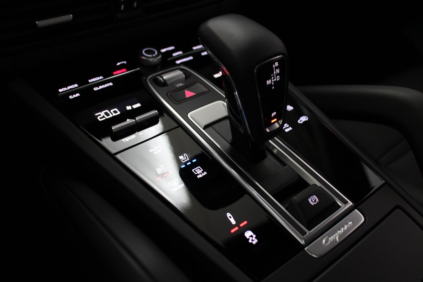 Porsche Cayenne Coupe GTS InnoDrive HeadUp Softclose
