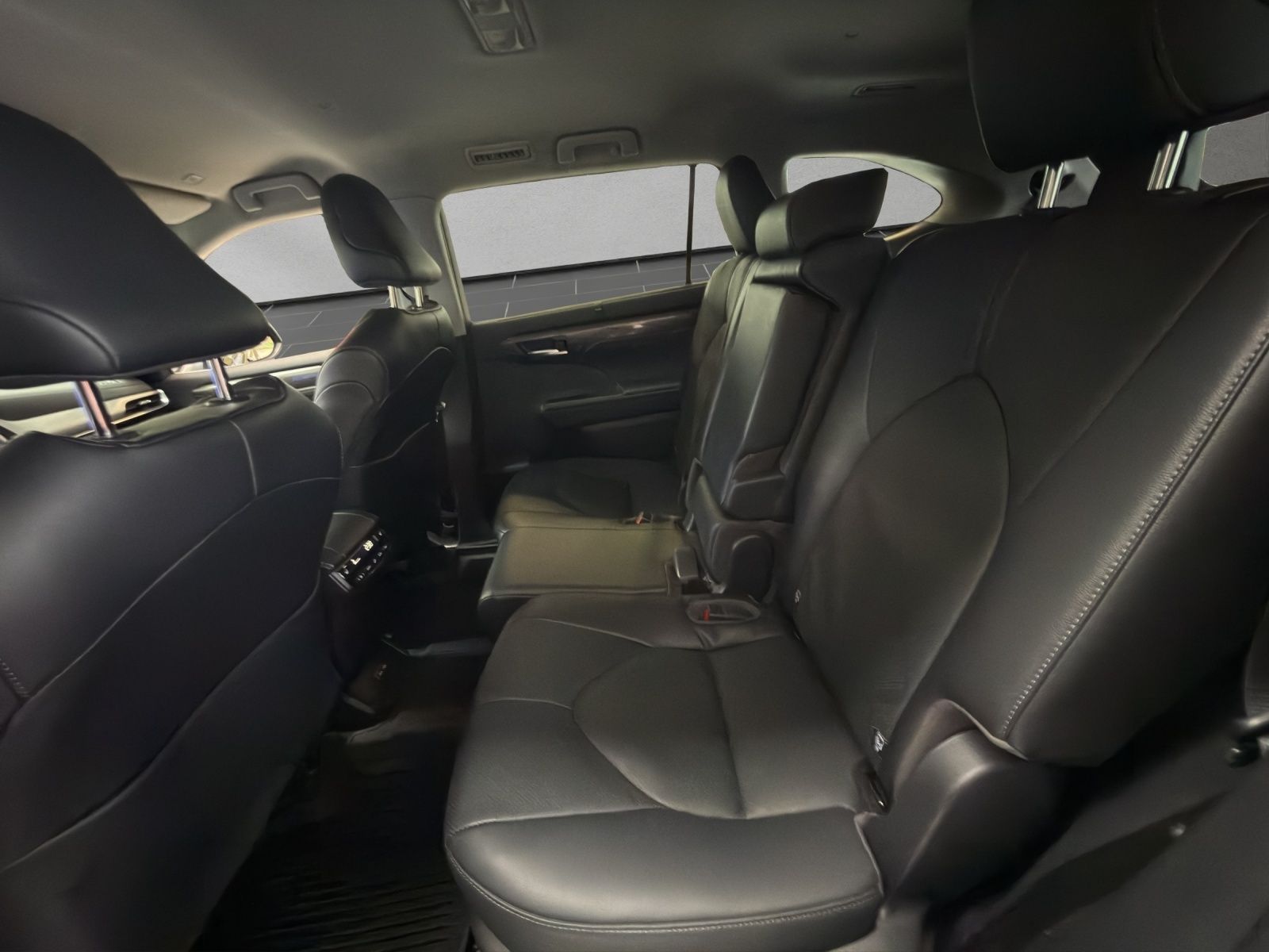 Toyota Highlander Hybrid Luxury *HUD*7-Sitze*
