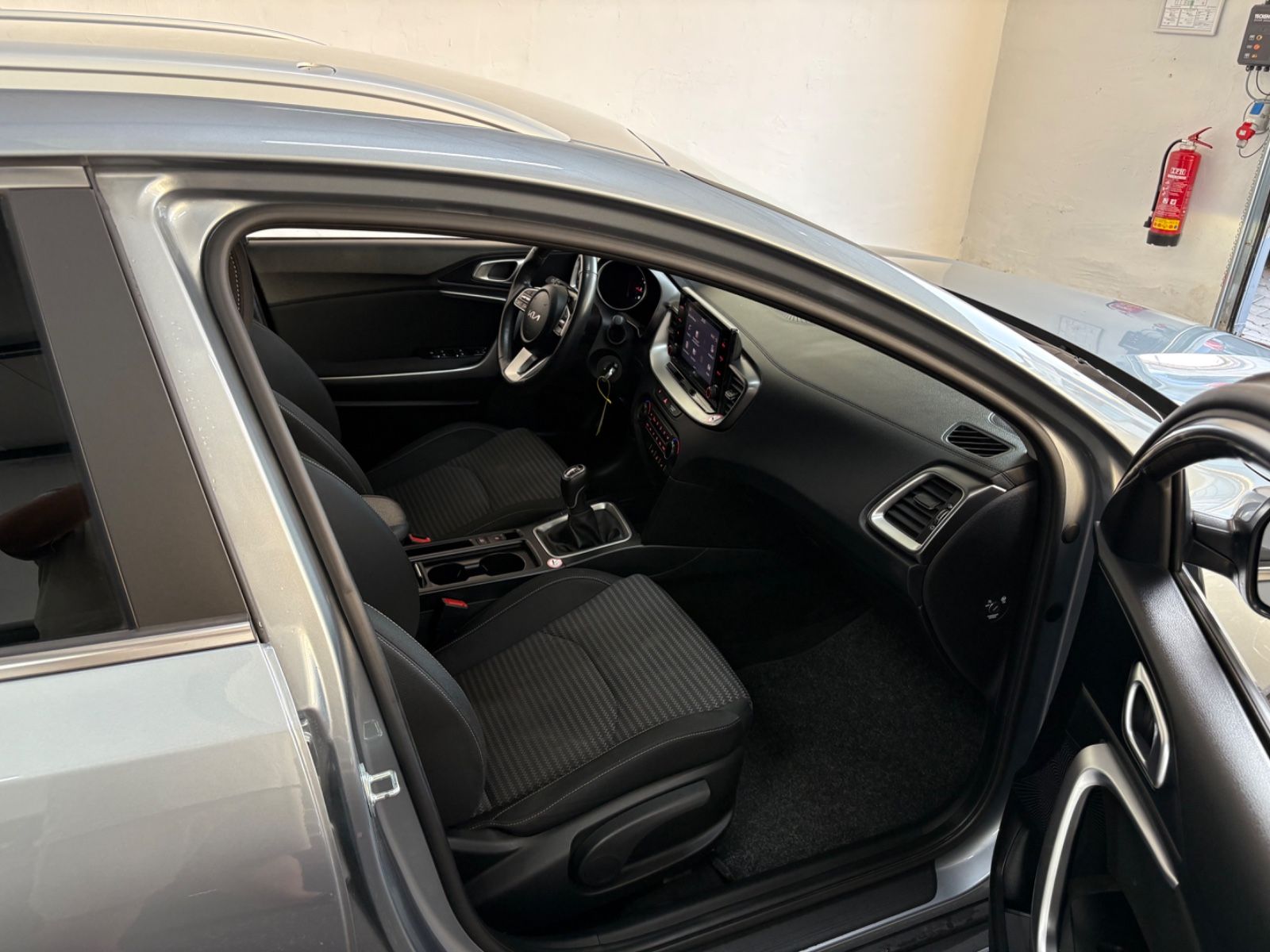 Kia XCeed 1.0 T-GDI Vision - Samsaru's Car Outlet