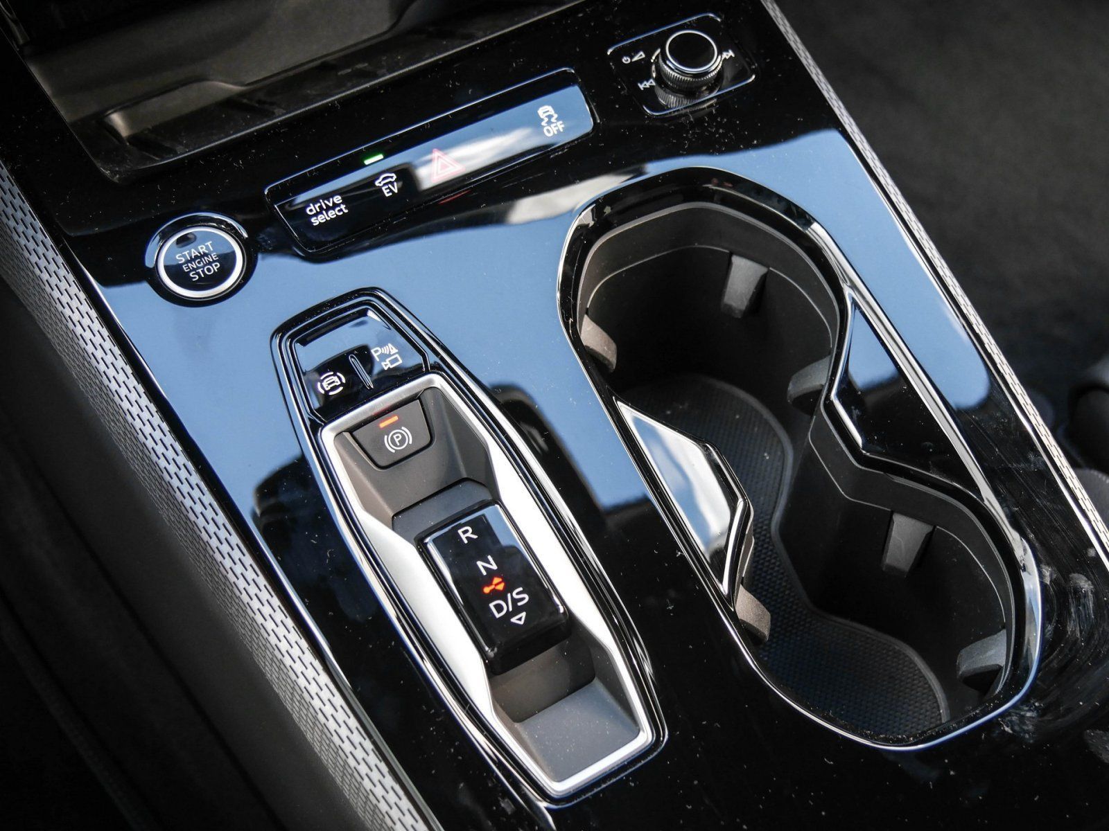 Audi A5 Limousine e-hybrid quattro S-Line AHK Tch plu