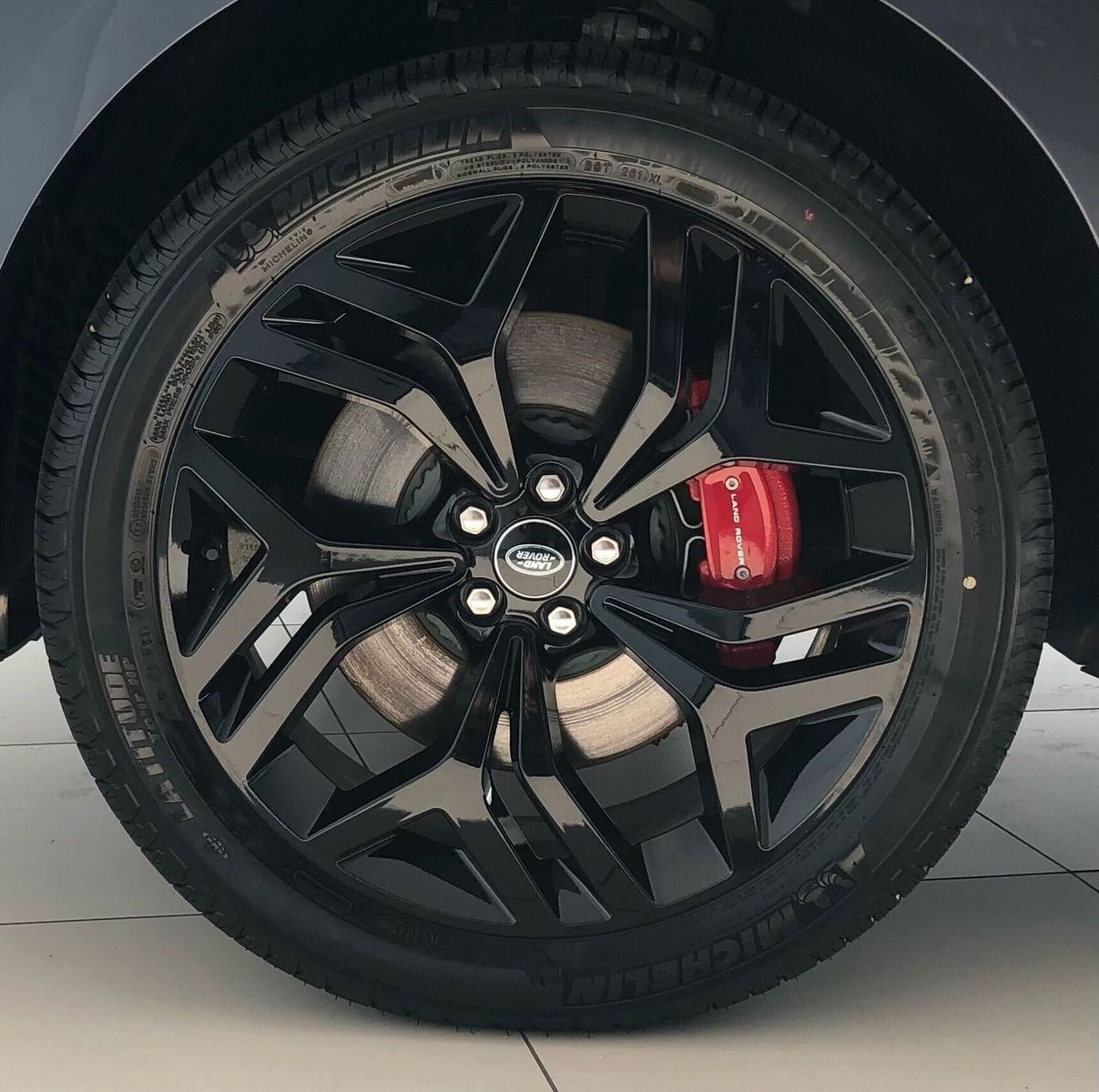 Range Rover Velar Range Rover Velar 2 - Samsaru's Car Outlet