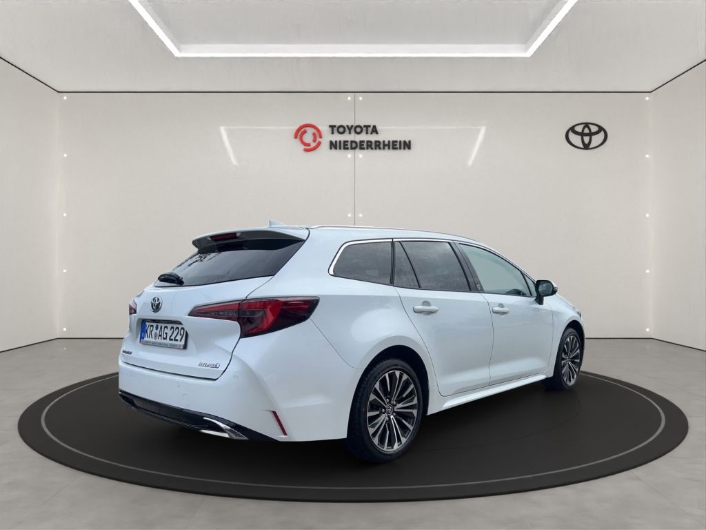 Toyota Corolla 2.0 Hybrid Touring Sports - Samsaru's Car Outlet