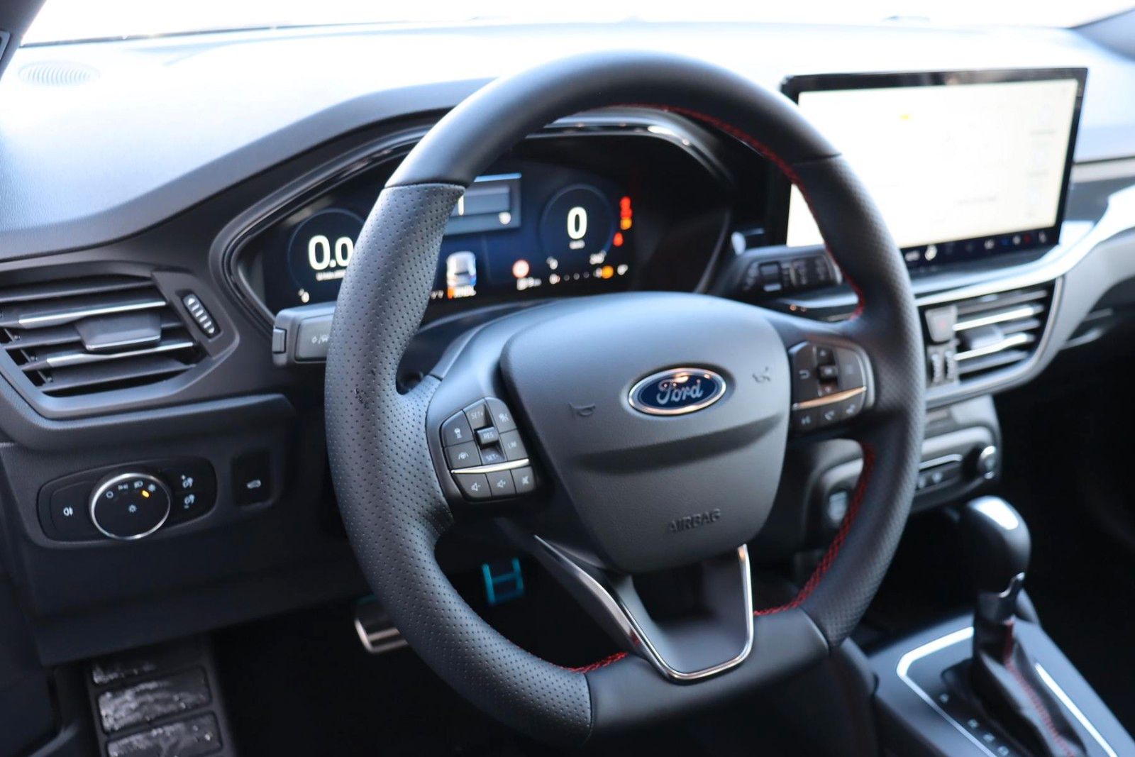 Ford Focus ST-Line X 1.0 Matrix LED 4,99% FIN*