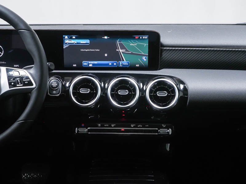 Mercedes-Benz A 180 LIMOUSINE Progressive - Samsaru's Car Outlet