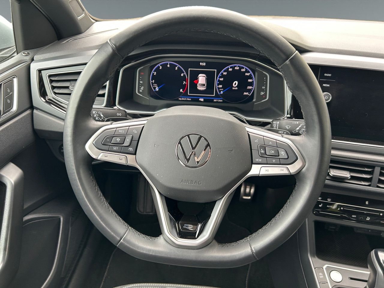 Volkswagen Taigo 1.0 TSI DSG R-Line - Samsaru's Car Outlet