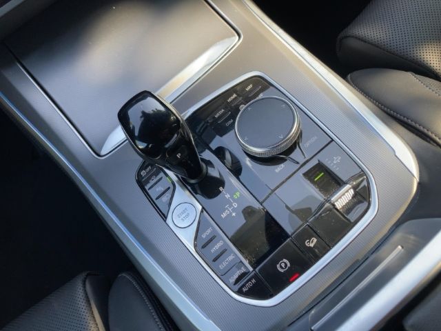 BMW X5 xDr45e M-Sport Laser 360 Kamera HUD NAV Luftf