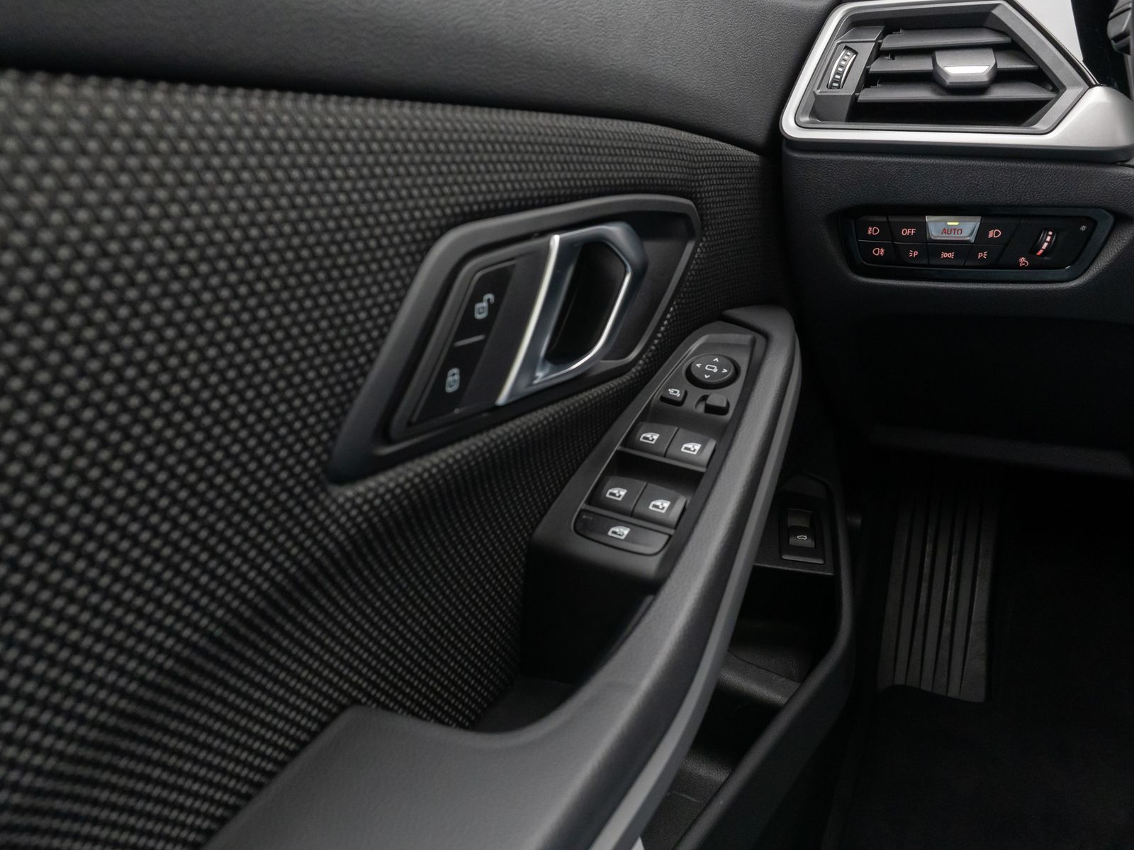 BMW 320d - Samsaru's Car Outlet